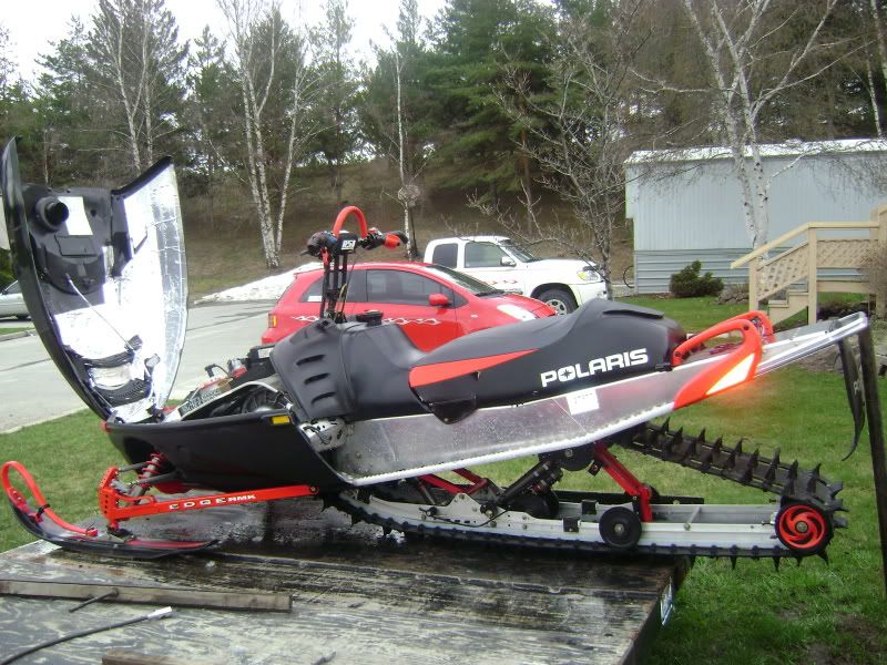 Snowmobilepictures.jpg