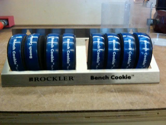 benchcookies2.jpg