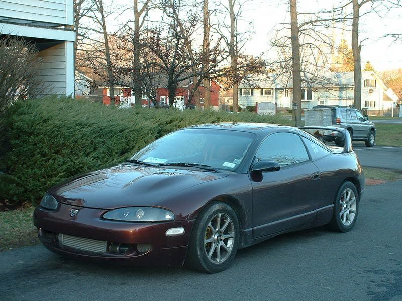 http://i127.photobucket.com/albums/p130/GiveMeABMW/The%20Talon/cars013.jpg?t=1193946591