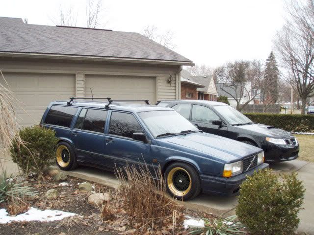 volvo_bbsblkgld.jpg