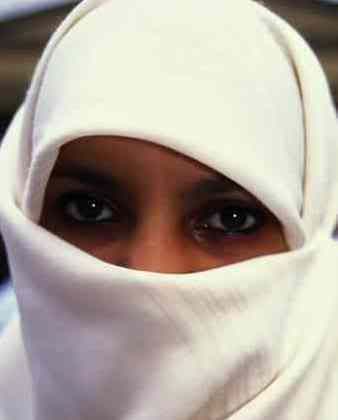 http://i127.photobucket.com/albums/p146/jojo1982_2006/MuslimWoman1a.jpg