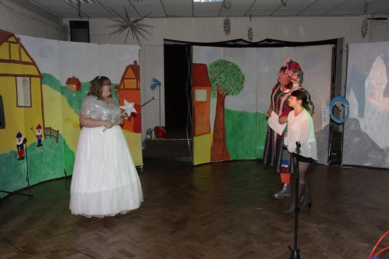  photo TheSnowQueen2013123_zpsdb1eaf55.jpg