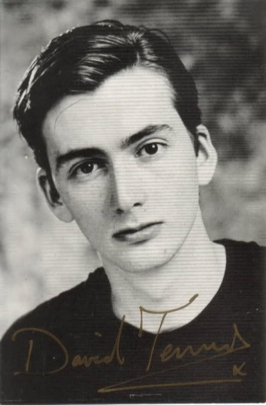 http://i127.photobucket.com/albums/p148/AngelSnctuary/david%20tennant/david04.jpg