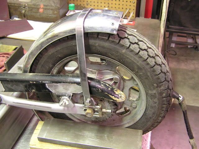 Bobber Fender Struts