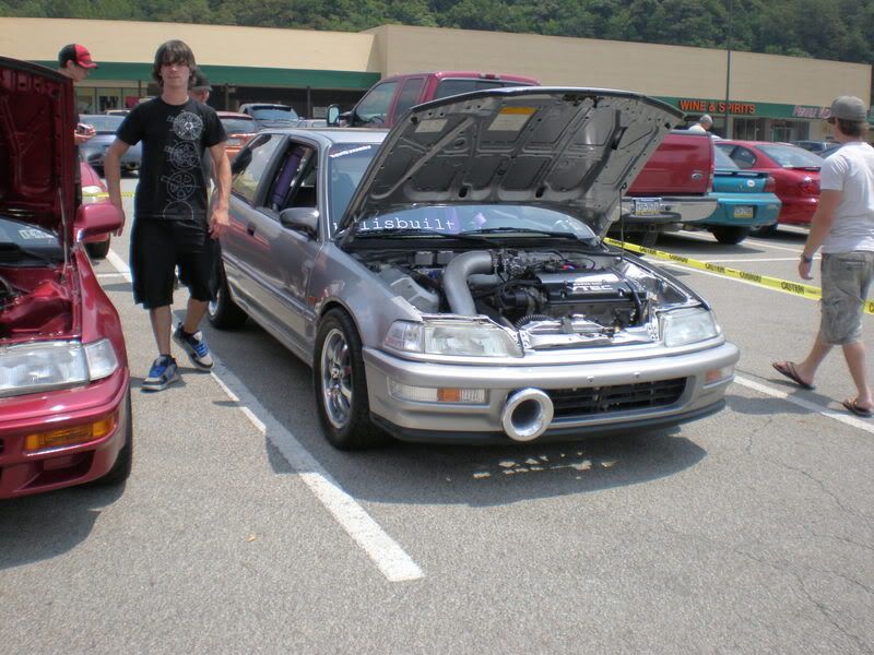 http://i127.photobucket.com/albums/p153/Jtro15/Honda-Tech%20Meet%2008/P7180008.jpg