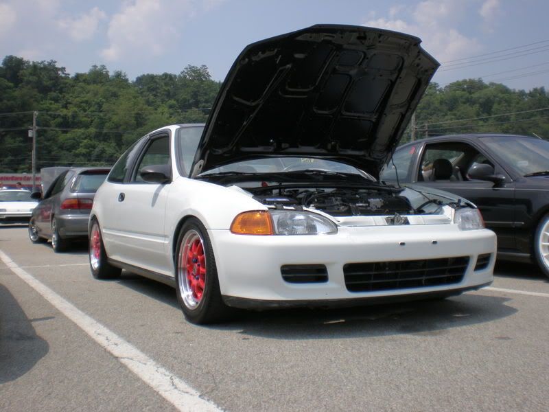 http://i127.photobucket.com/albums/p153/Jtro15/Honda-Tech%20Meet%2008/P7180013.jpg