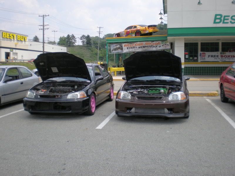 http://i127.photobucket.com/albums/p153/Jtro15/Honda-Tech%20Meet%2008/P7180017.jpg