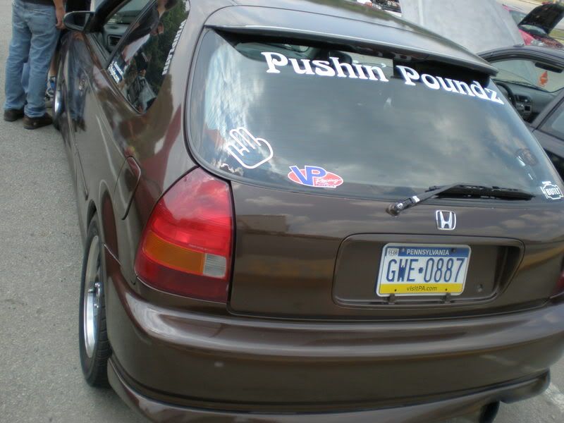 http://i127.photobucket.com/albums/p153/Jtro15/Honda-Tech%20Meet%2008/P7190018.jpg