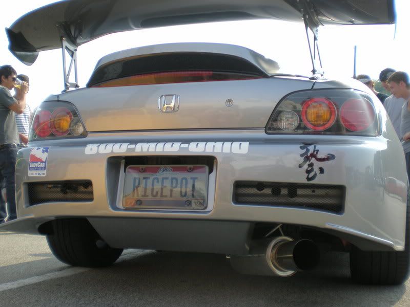 http://i127.photobucket.com/albums/p153/Jtro15/Honda-Tech%20Meet%2008/P7190041.jpg