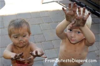 Ashen-covered Kiddos