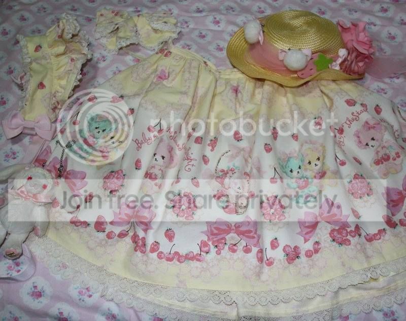  Nakayoshi Kumya-chan Strawberry & Lace Millefeuille Sophie Skirt