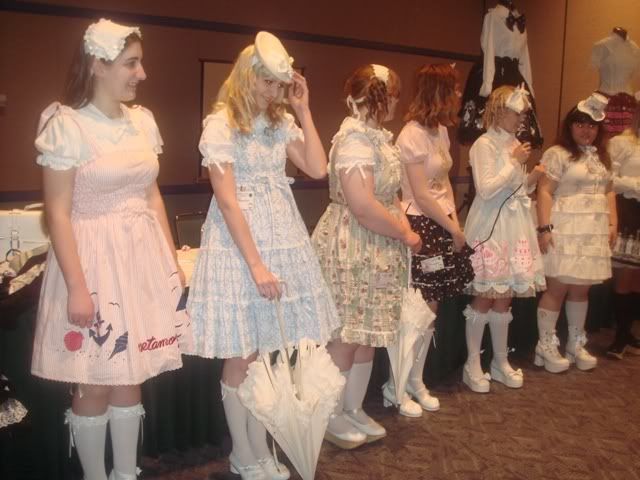 640px x 480px - Sakuracon lolita panel pictures: egl â€” LiveJournal